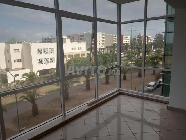 Plateaux de bureaux sup de 50 m2 à 190 sur parc - 2