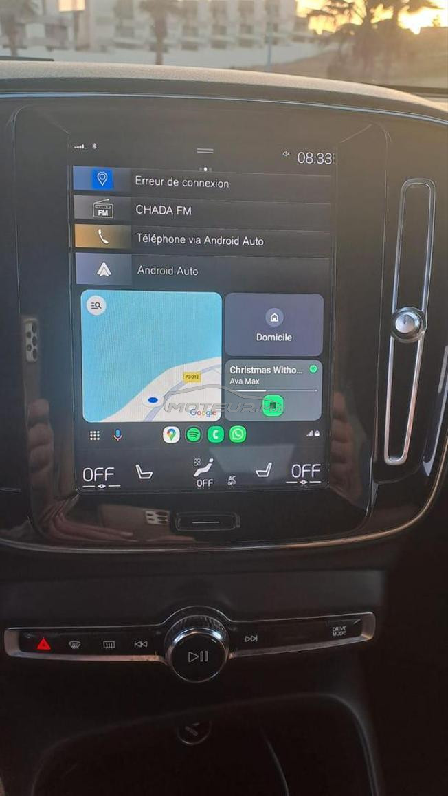 Volvo XC40  grise métallisé en excellente état. 