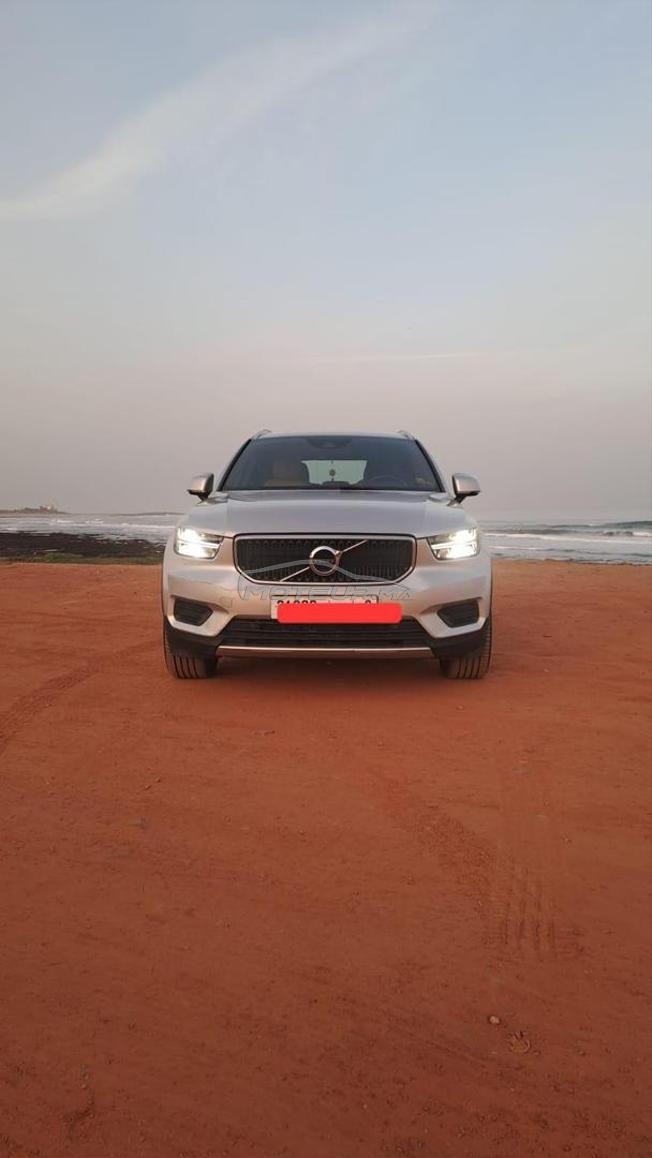 Volvo XC40  grise métallisé en excellente état. 