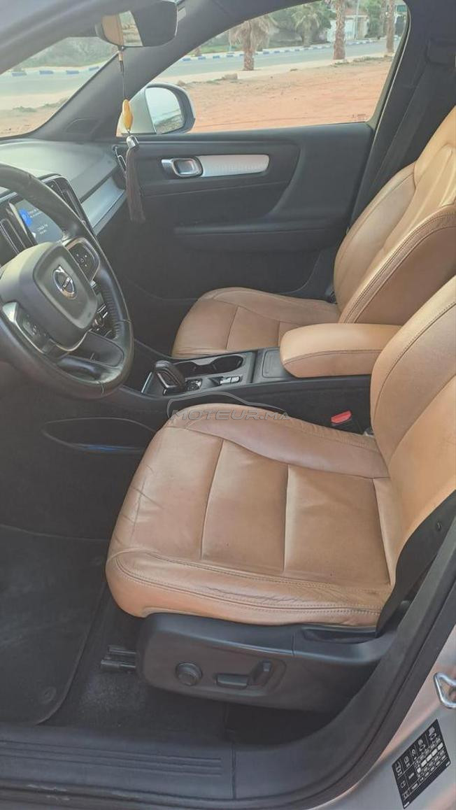 Volvo XC40  grise métallisé en excellente état. 