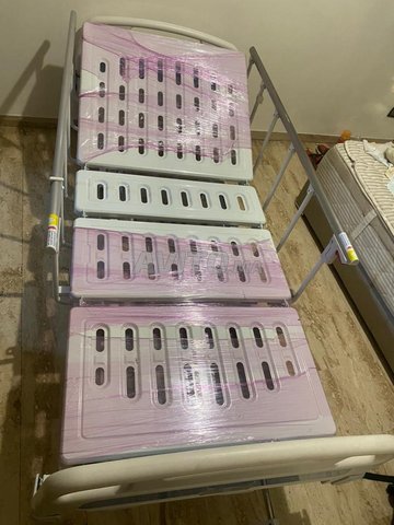 LIT MEDICAL A VENDRE  