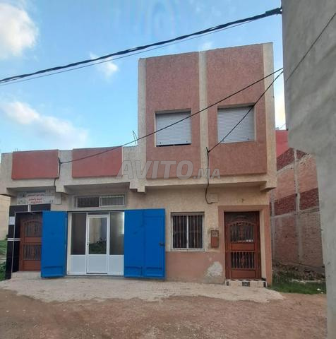 للبيع 2étage طنجة سيدي إدريس مصلوحة كاملة بدون ماء 