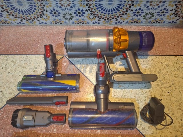 Dyson V15 avec Laser