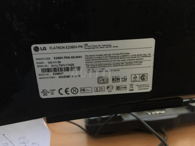 Je mets en vente ecrant LG FLATRON 2360 bon état
