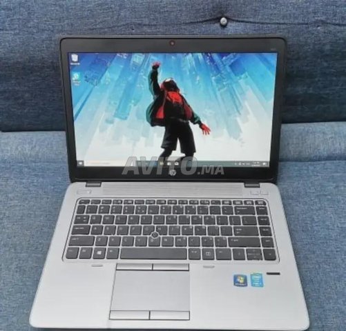 Hp i5 Ram 8 Disc SSDD Écran 14 et Cartable