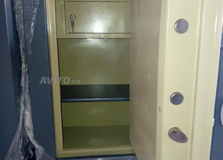 coffre fort blindé marqué DAD 280kg 300kg 