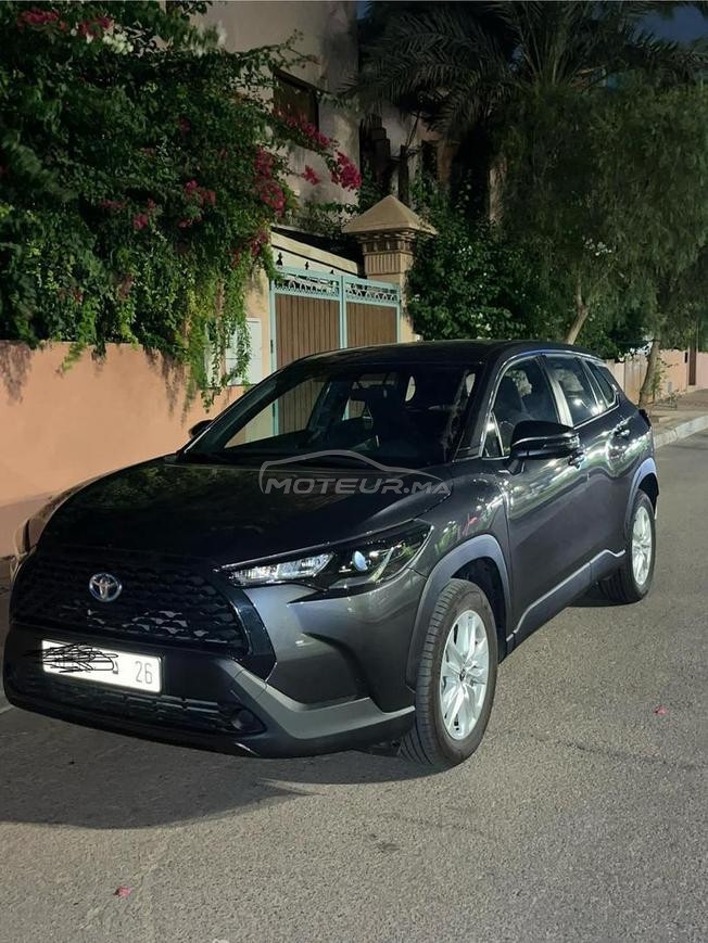 toyota corolla cross hybrid 1er main