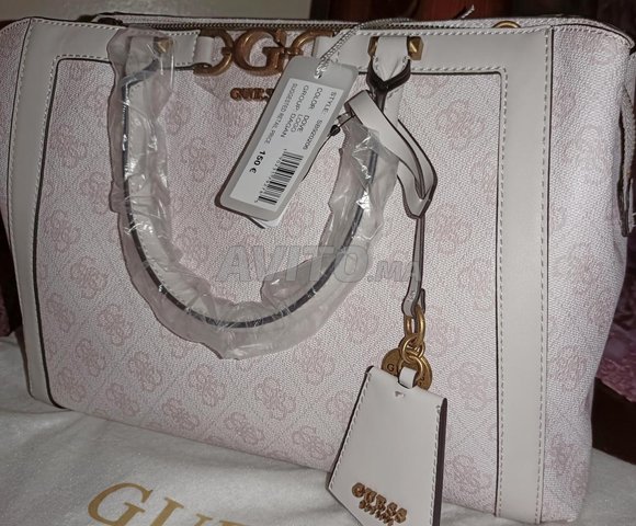 SAC GUESS IMPORTE NEUF ITALIE 