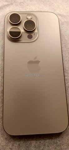 iPhone 16 Pro Gris - 256 Go - eSIM 