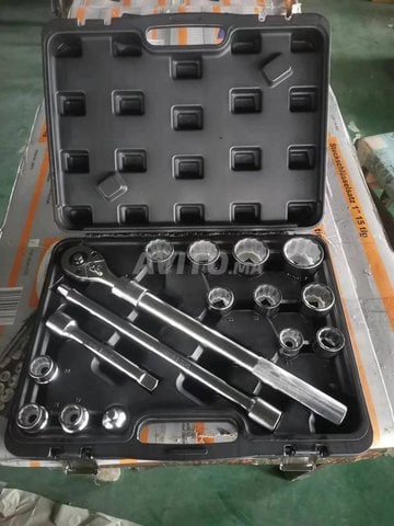 16 pcs et 21 pcs outils roues de camion neuf 