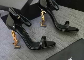 Sandales Yves Saint Laurent Cuir YSL9086