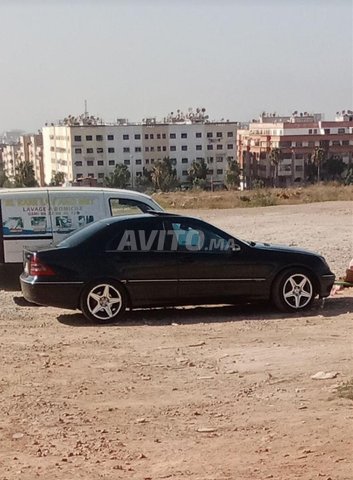 Mercedes-Benz 220 Diesel Automatique 2001