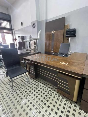 مكاتب خشبية من MDF بتصنيع محلي عالي الجودة