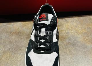 Chaussures Nike homme 44