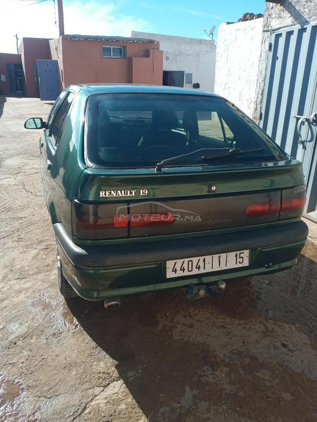Renault 19