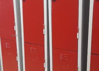 RANGEMENT METALIQUE/ VESTIAIRE