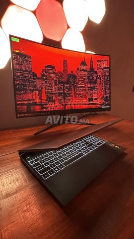 LAPTOP HP PAVILION