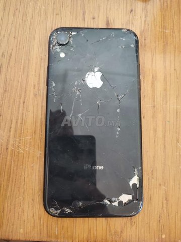 Iphone cassé pr pièce Afficheur et FaceId en panne