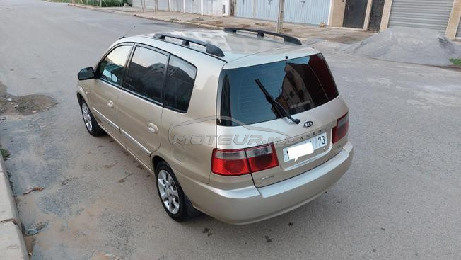 kia carens 