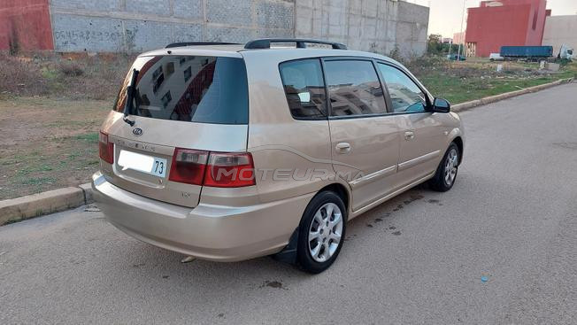 kia carens 