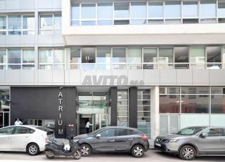 مكتب لشخص واحد في الدار البيضاء، عبد المومن