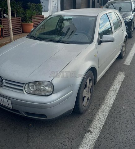 Golf 4 bon état gris 