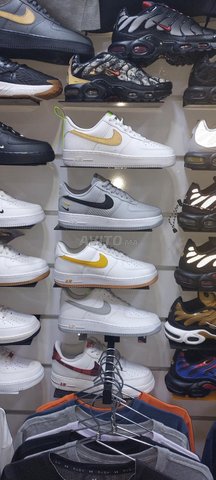 محل تجاري  في سوق الكورنة