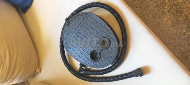 Pompe à pied pour matelas gonflable 