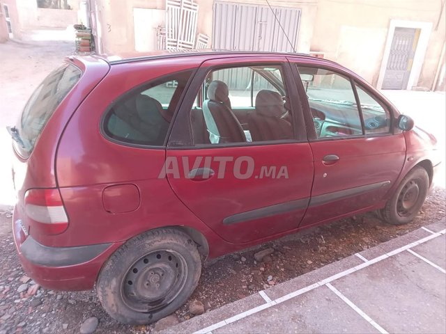 Renault Scenic Diesel Manuelle 1999 à Ouarzazate
