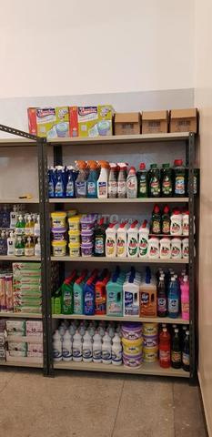 étager léger رفوف خفيفة . AM