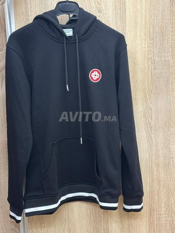 Capuchon Noir importé de la Turquie (taille M/38)