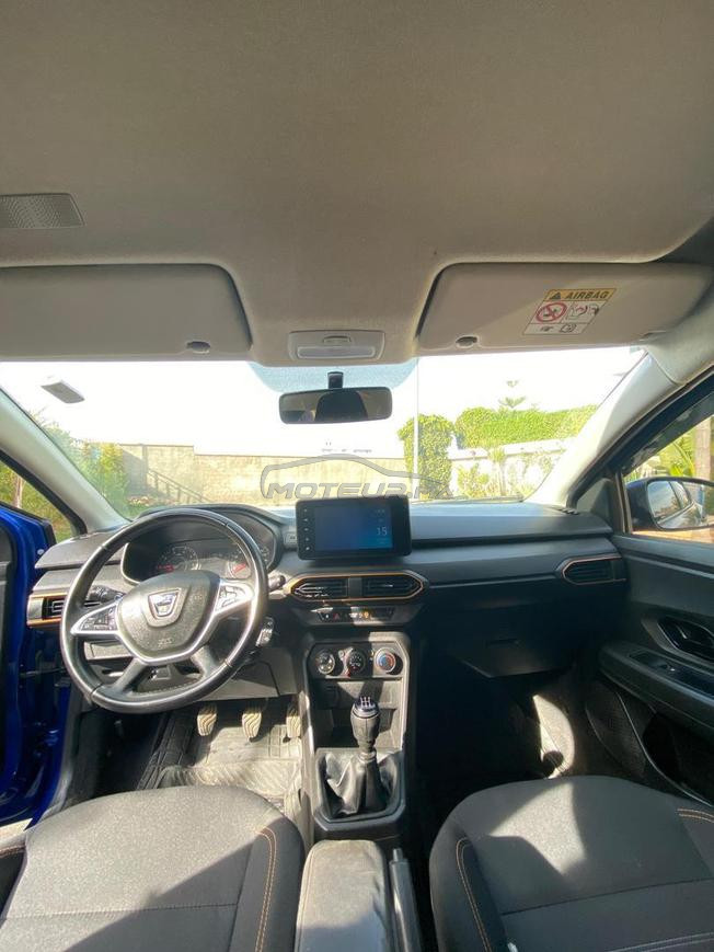 dacia sandero stepway modèle 2022 bon état 