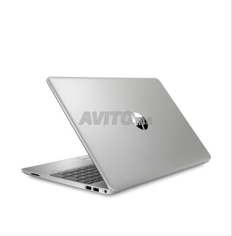 HP 250 G8 Notebook PC i3-/8GO/256GO et CARTABLE