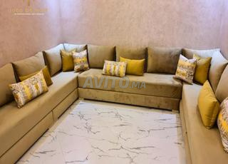 canapé d'angle beige signé 1000 Design