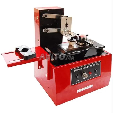  machine pour l′impression du tampon Flacon