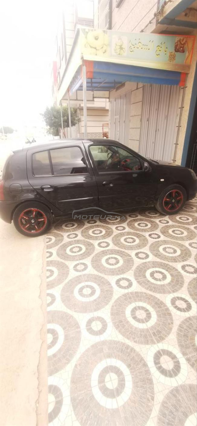Renault Clio Essence Manuelle 2013 à Taounate