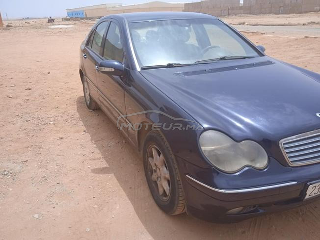 Mercedes-Benz 220 