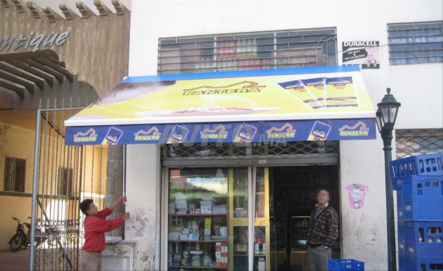 Store Banne Publicitaire Personnalisé