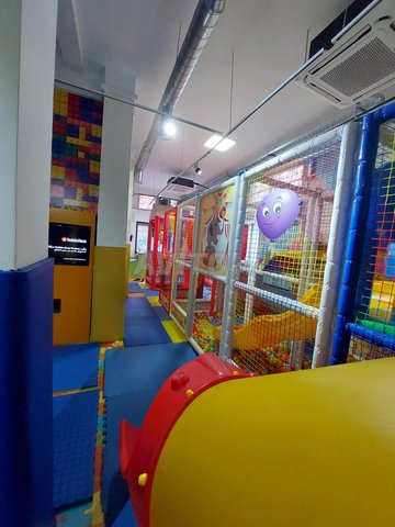 espace de jeux 80 m2 CASA oulfa