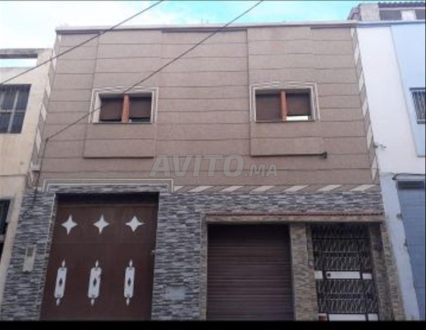 منزل للبيع في الحي الصناعي في سلوان قرب من اتقاداو 