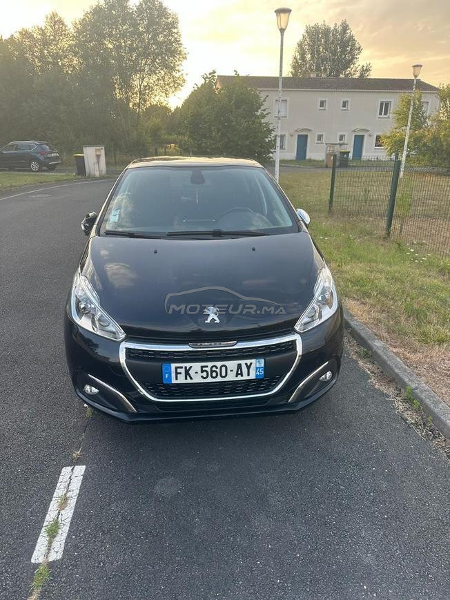 Peugeot 208 Essence Manuelle 2019 à Berkane
