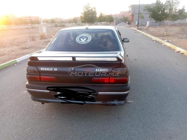 رونو 19