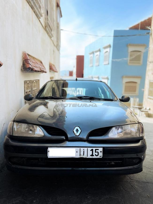 رونو ميغان موديل 1996 