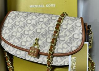 Sac Chic Mickael Kors MK8965