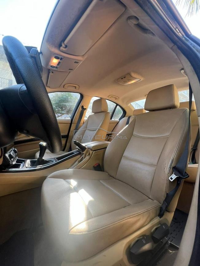 320i BMW en très bon état, Casa