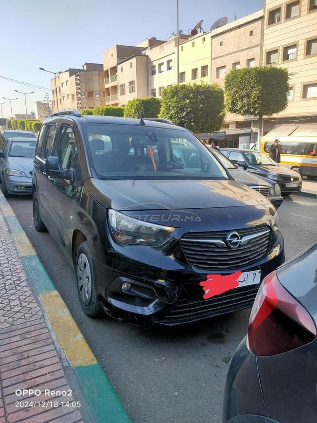Voiture Opel combo a vendre 