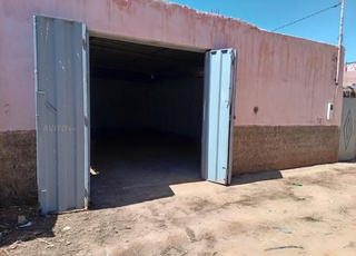 مكازا للكراء ضوء كبير مساحة 140 متر باللويزية 