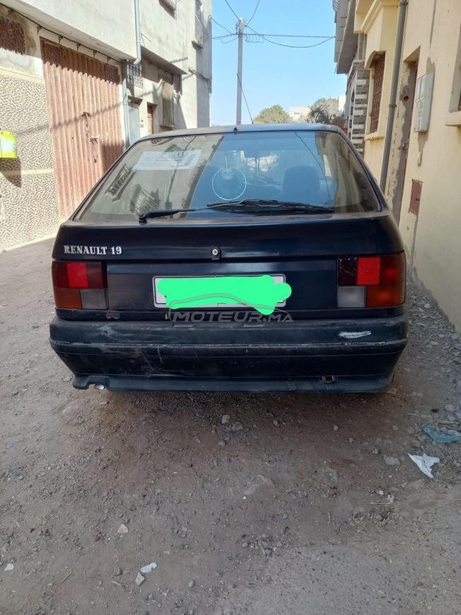 Renault 19