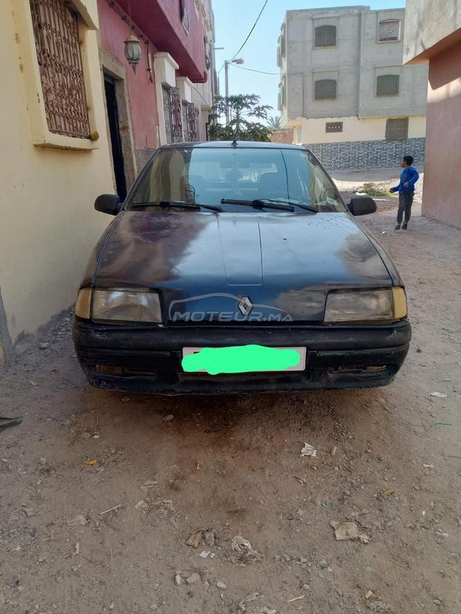 Renault 19