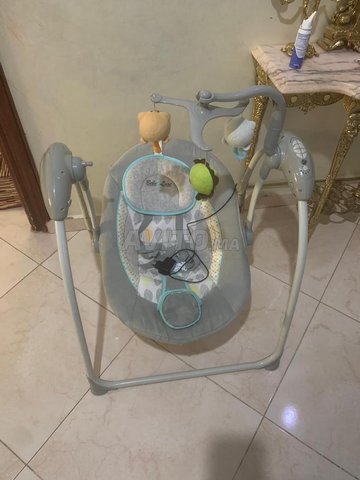 Balancelle électrique pour bébé - État comme neuf
